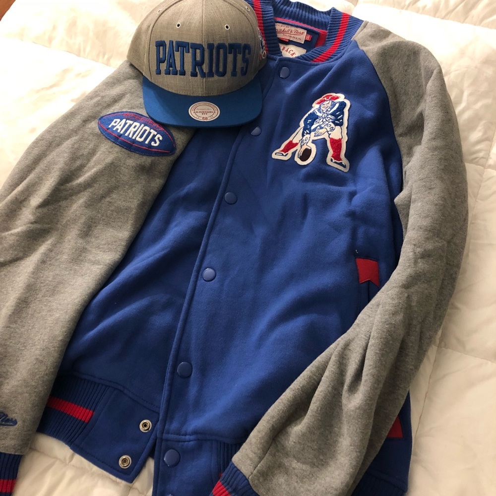 🏈 🏈  🏈 🏈 Patriots jacket and hat